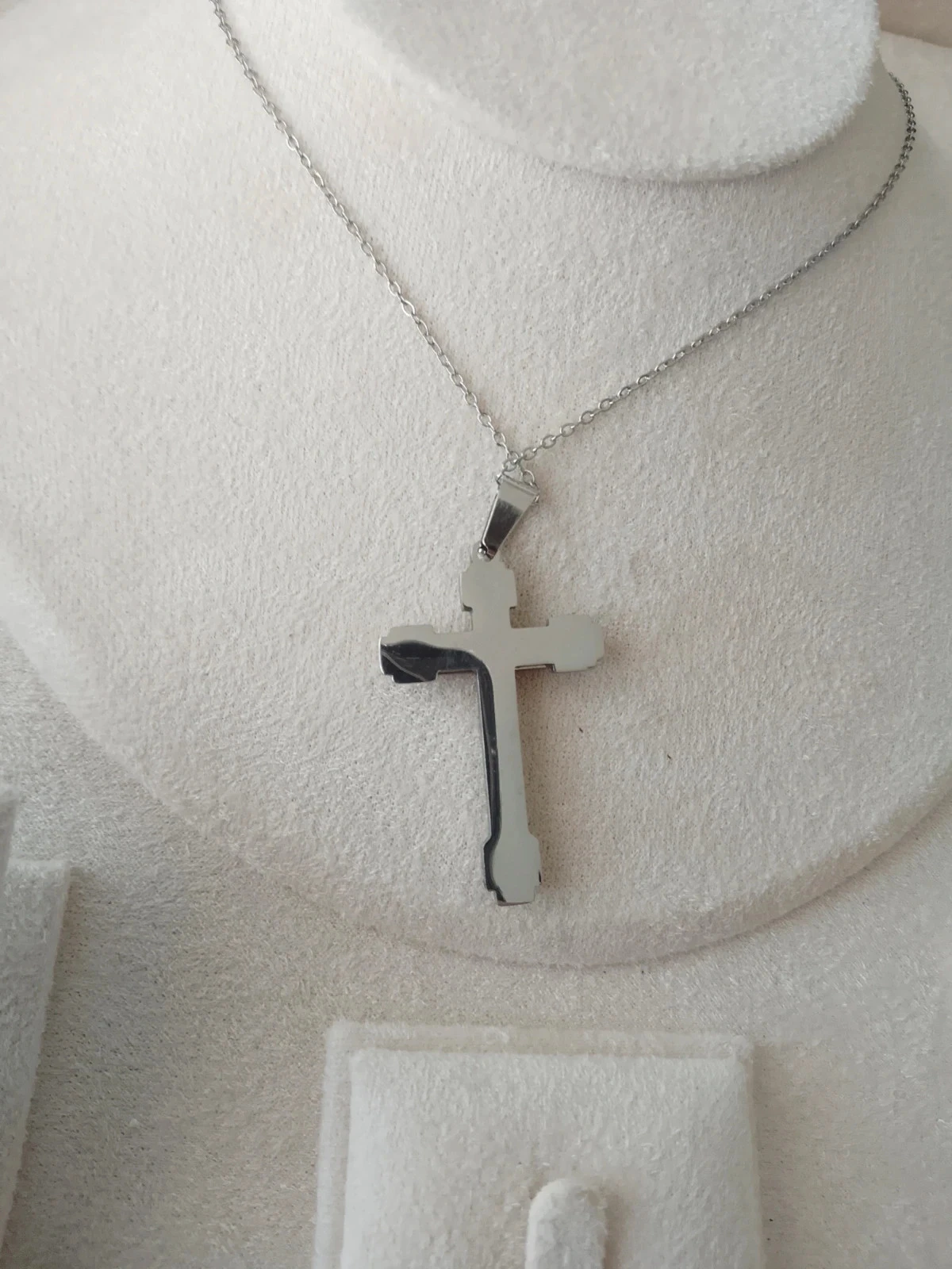 Silver stainless steel cross necklace with zircons – photo 3